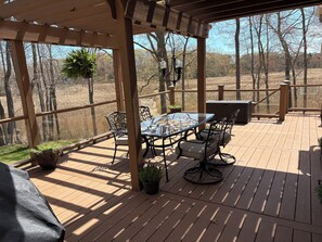 Outdoor dining - Breath taking water views from this 4-bedroom Home in Old Saybrook. (Old Saybrook)
