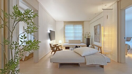 Family-sized | Premium Stay | Near Incheon Airport | 5 minutes to Unseo Station