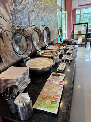 Dining - Manuni Inn  Khanyara Rd (Mohli Lahrandi)