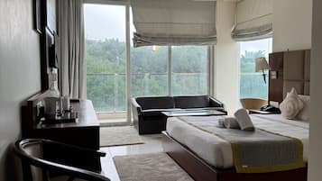 Family Room, City View