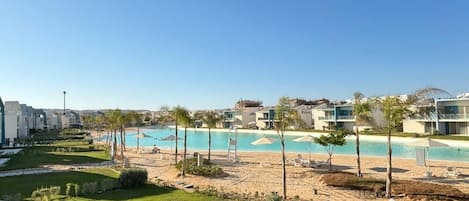 Chalet, 3 Bedrooms, Lagoon View | Property grounds