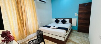 S K Comforts Rooms