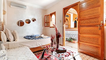 Standard Double Room | In-room safe, iron/ironing board, free WiFi