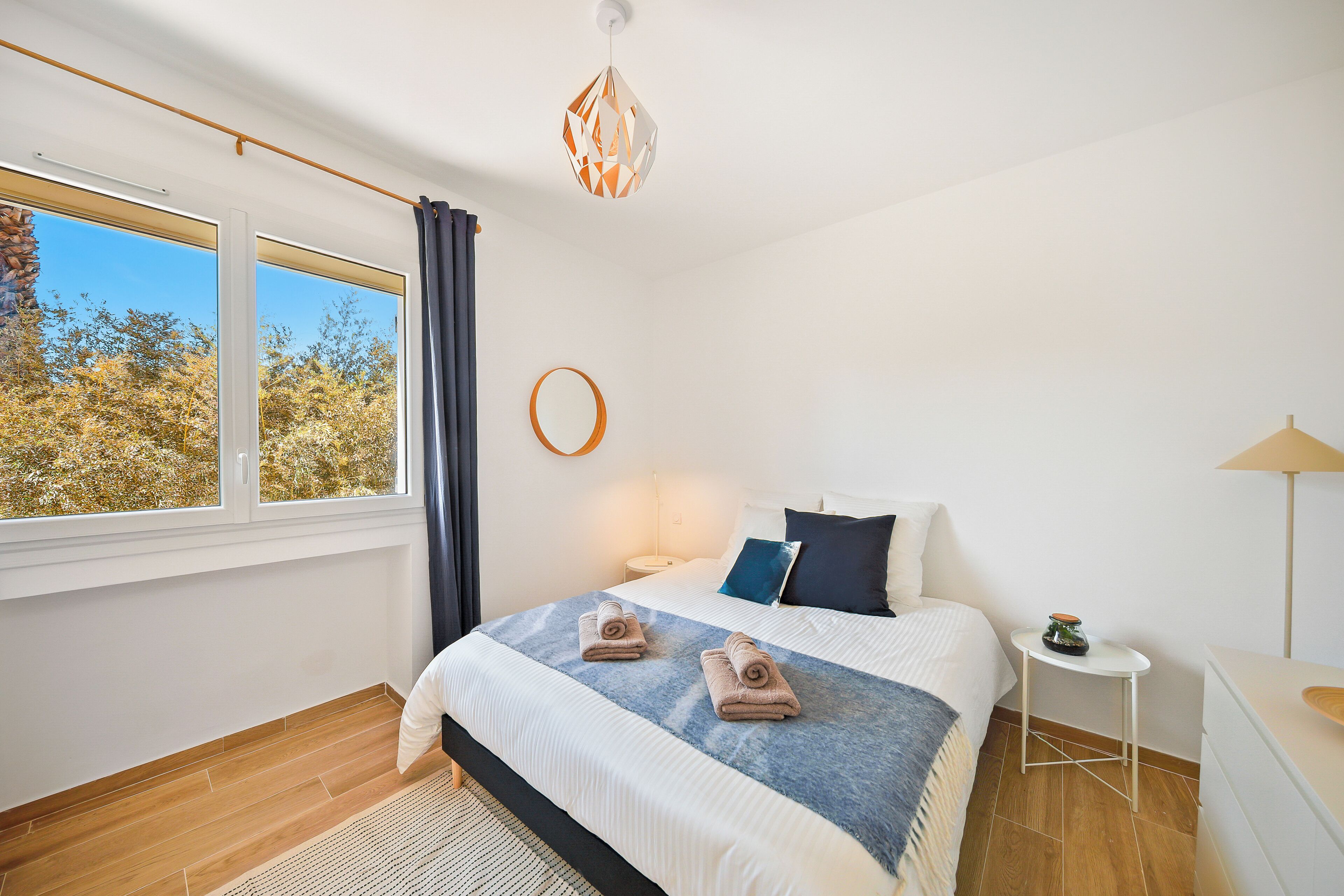 3 bedrooms, iron/ironing board, Internet, bed sheets