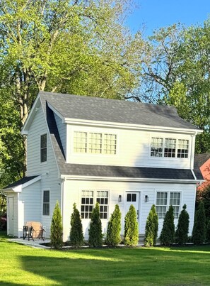 Exterior - Cozy 2-bedroom cottage in peaceful Westport (Westport)
