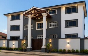 Exterior - Kwaku Boadi Memorial lodge (Kumasi)