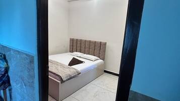 Executive Double Room, City View | Desk, free WiFi