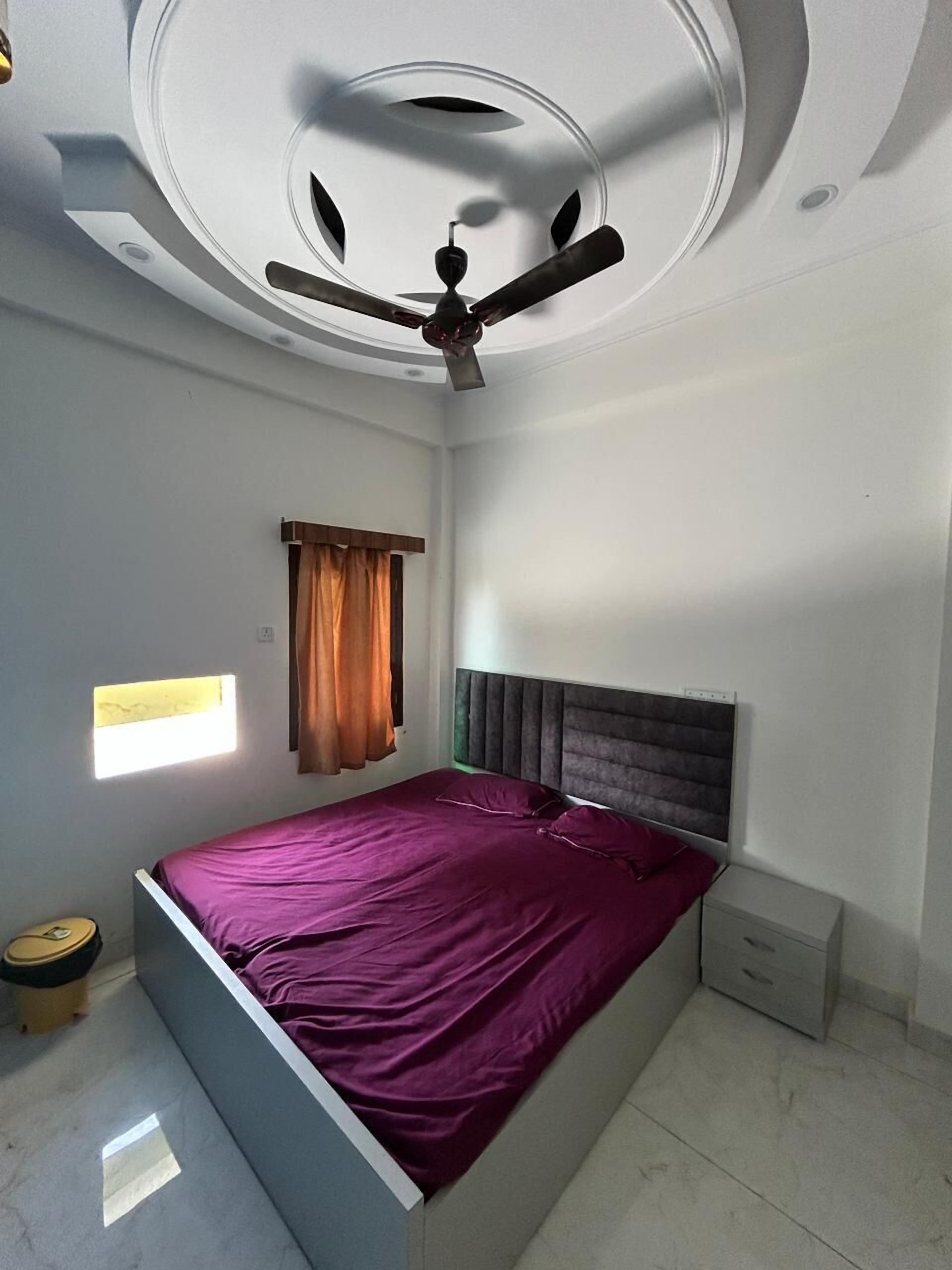 Phòng đôi Deluxe, quang cảnh thành phố | Bàn, truy cập Internet không dây miễn phí 