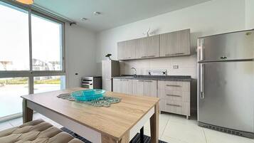 Chalet, 2 Bedrooms, Lagoon View | Private kitchen
