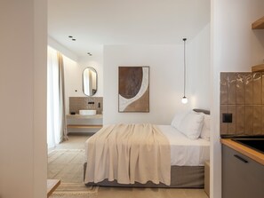 Junior Suite, Balcony | In-room safe, blackout drapes, soundproofing, iron/ironing board - Anemelia way of living (Naousa)