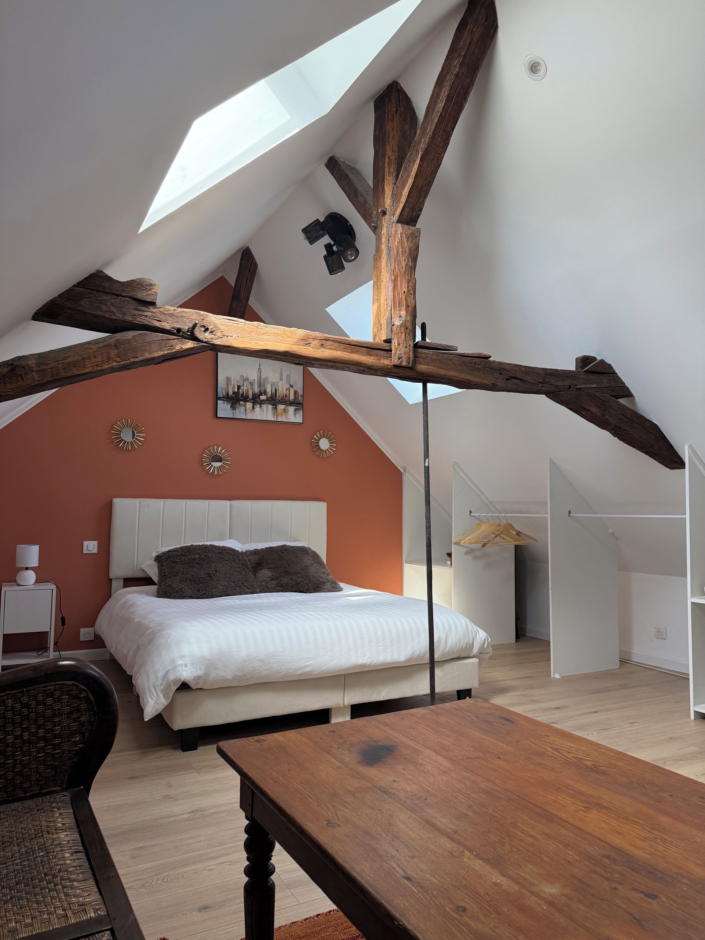 3 bedrooms, WiFi, bed sheets