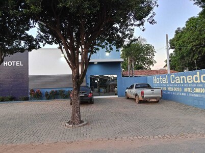 Hotel Canedo