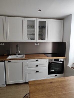 Private kitchen - Comfortable house in the bay (Sallenelles)