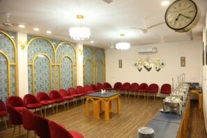 Meeting facility - Lakeview Resort (Talawali)