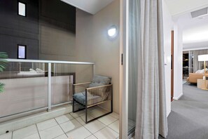 Interior - Stylish 2 Bed 2 Bath, Balcony, Parking, Pool & Gym (Brisbane City)