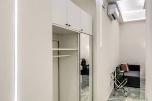 Interior - Adriana 5 Luxury rooms (Rome)