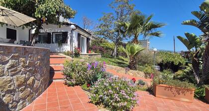 Oasis Villa - Sea View Pool, San Remo