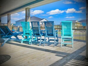 Terrace/patio - Panoramic ocean views! Mini golf, pickleball, tiki bar, fire pit and fireplace (Bolivar Peninsula)