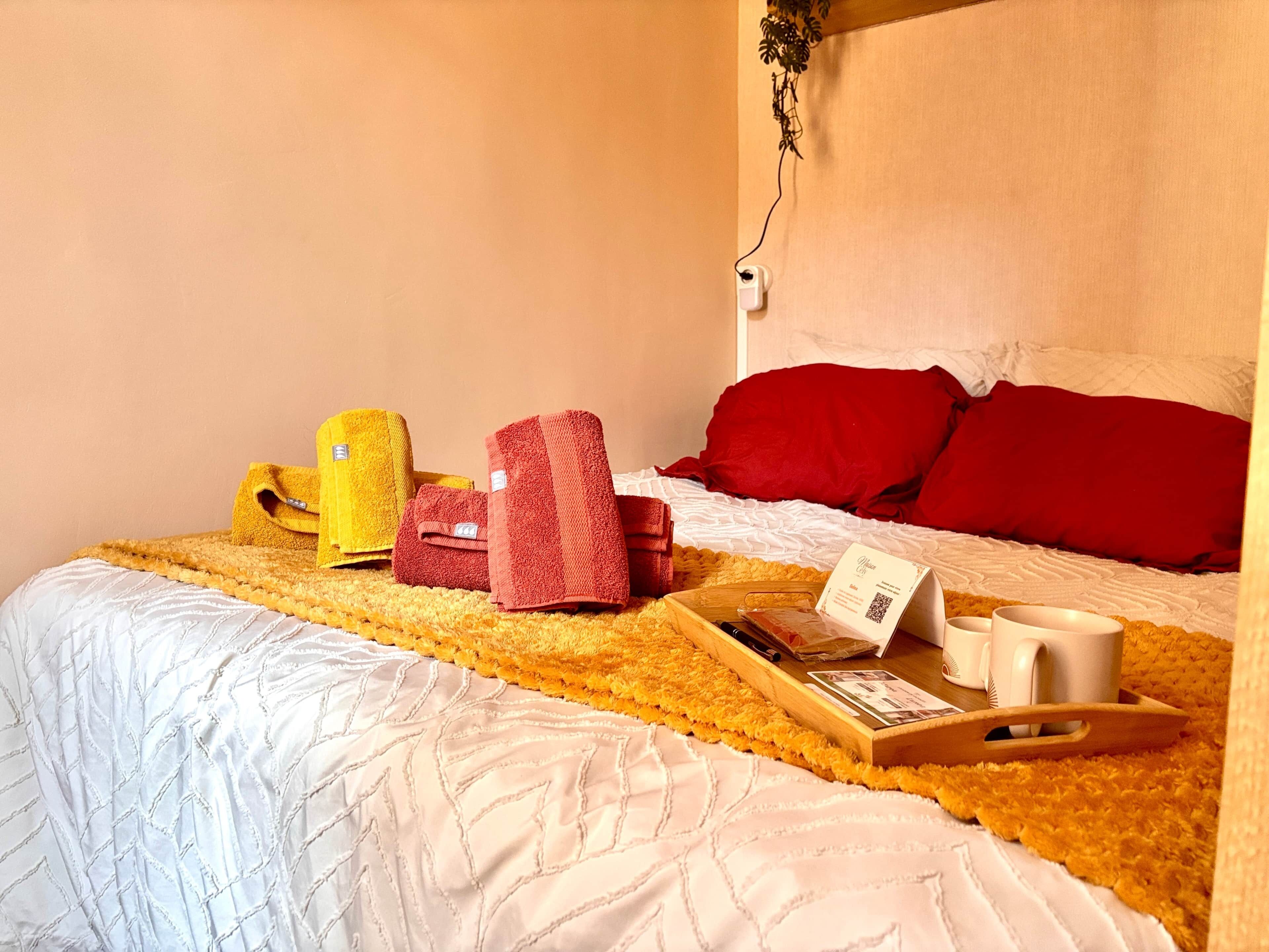 WiFi, bed sheets