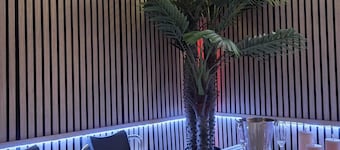 LoveRoom Waterloo - Romantic Suite with Jacuzzi & Sauna near Brussels
