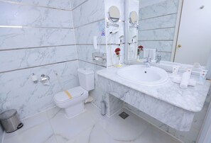 Bathroom - Sea Star Beau Rivage Hotel  (Hurghada)