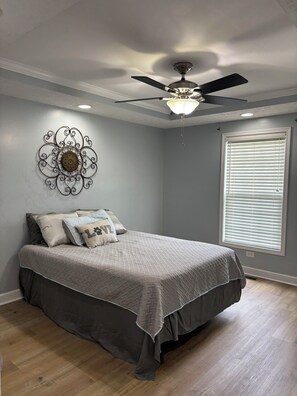 3 bedrooms, bed sheets