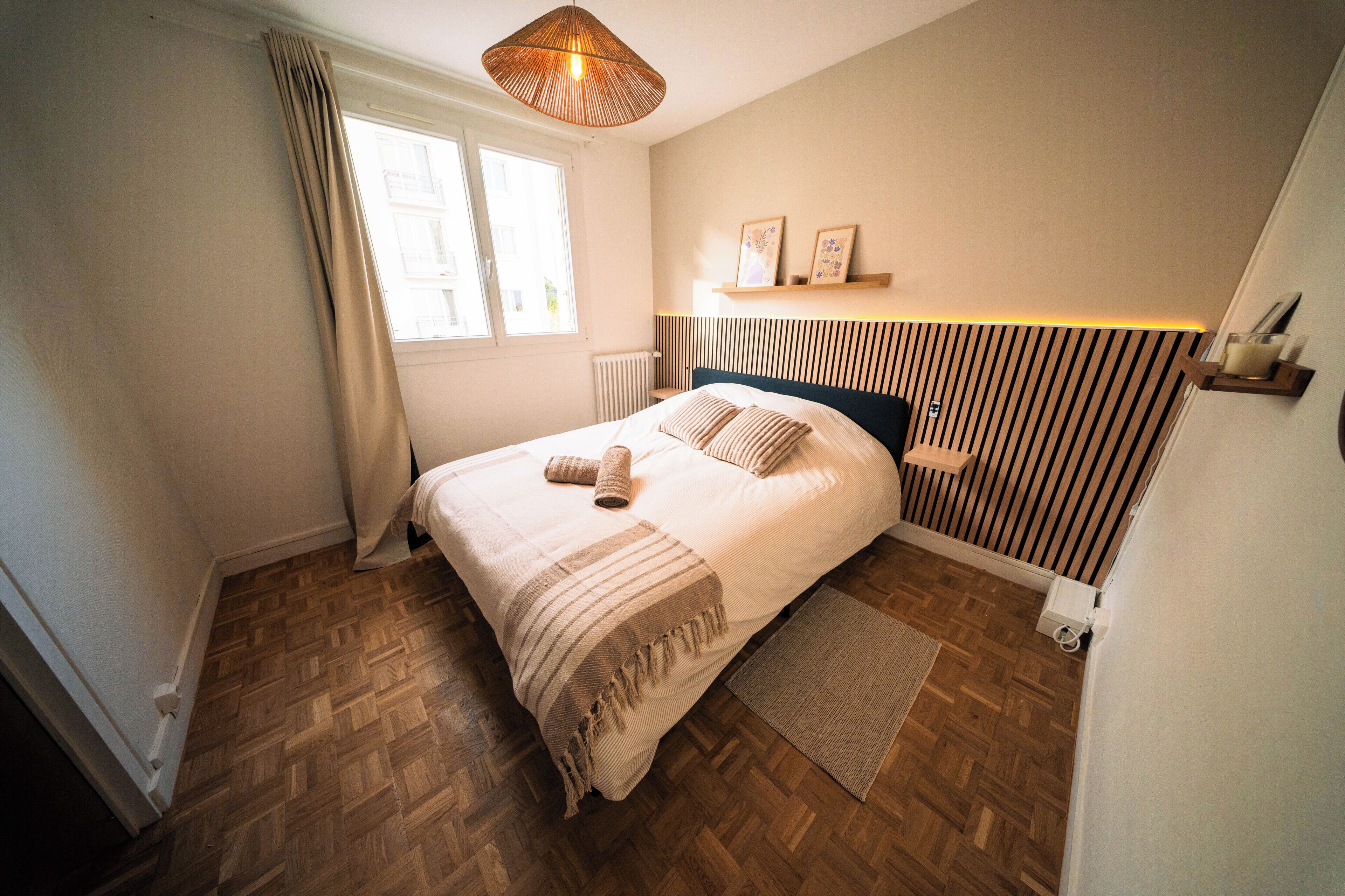 2 slaapkamers, een strijkplank/strijkijzer, gratis wifi, beddengoed