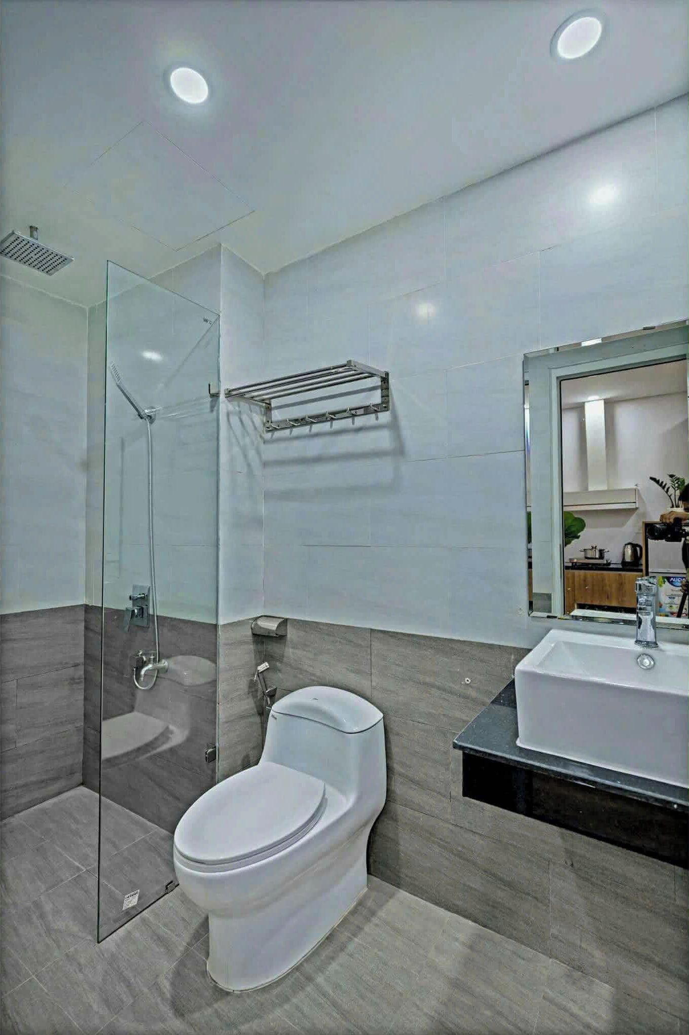 Shower, hair dryer, towels, toilet paper
