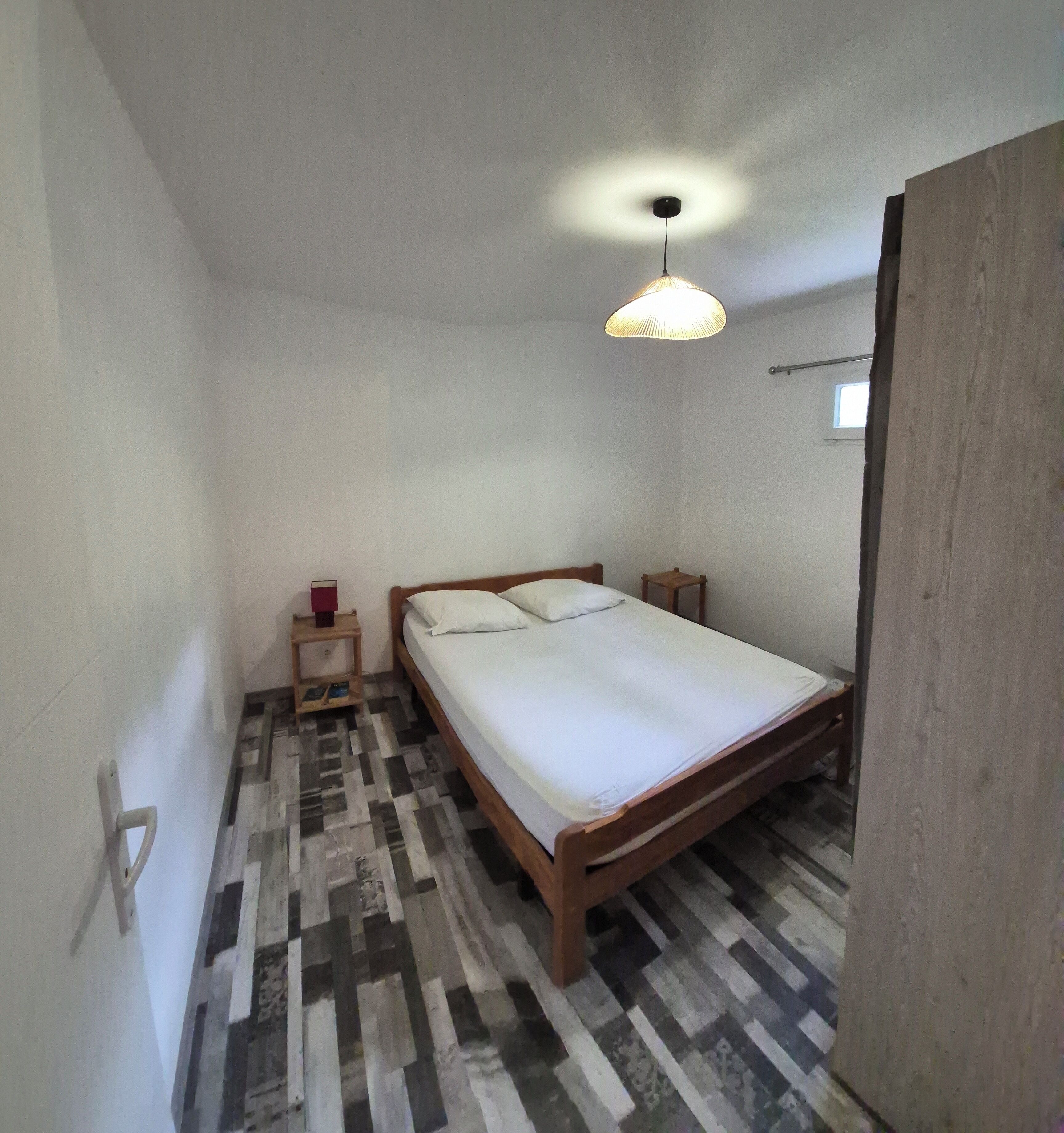 Iron/ironing board, free WiFi