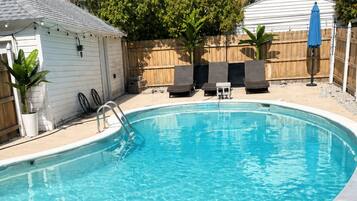 Seasonal outdoor pool