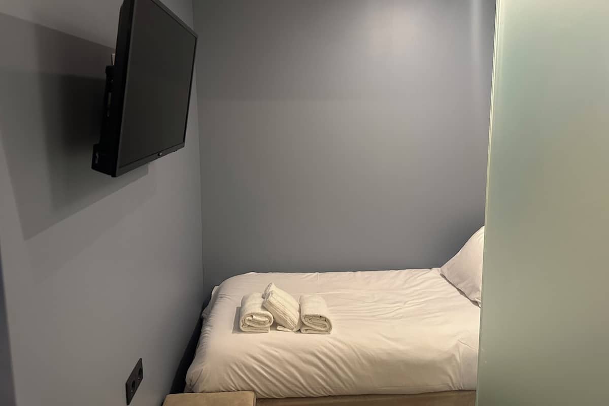 Economy Single Room