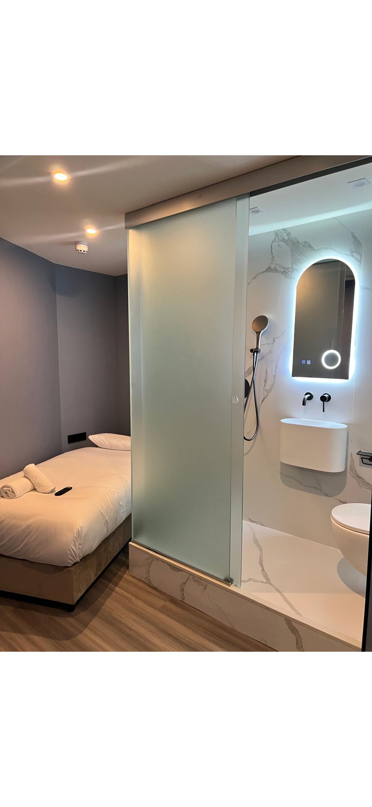 Kamar Single Ekonomi | Wi-Fi gratis