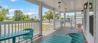 Stay Salty | Coastal Getaway in Surf City | Dog Friendly