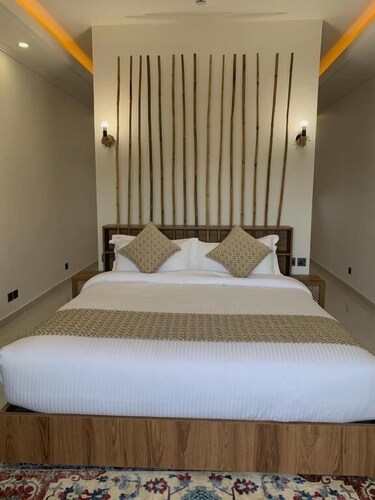 YM RESORT