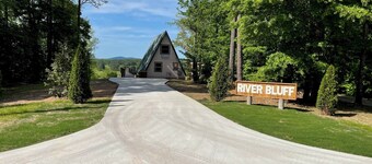River Bluff offers luxurious living on the Caddo River, with scenic views.