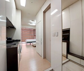 Internet, bed sheets - Gangnam Station - City Center - 1Bed 1Bath - Modern Comfort - City Suite (Gangnam District)