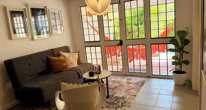 Cozy 2-bedroom apartment in charming Pampatar. Best location on the Island.