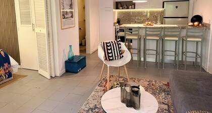 Cozy 2-bedroom apartment in charming Pampatar. Best location on the Island.