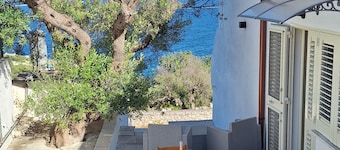 A-MARE Holiday House