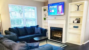 TV connectée, cheminée