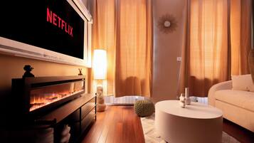 Smart TV y chimenea