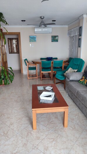 Living area - Vrbo Property (Benidorm)