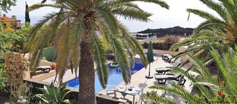 Large "Perla del Sol" estate with year-round heated swimming pool