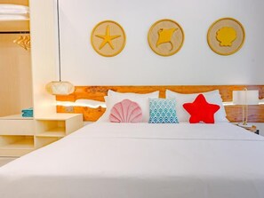 Deluxe Double or Twin Room, Balcony, Sea View | In-room safe, blackout drapes, iron/ironing board, free WiFi