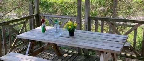 Outdoor dining