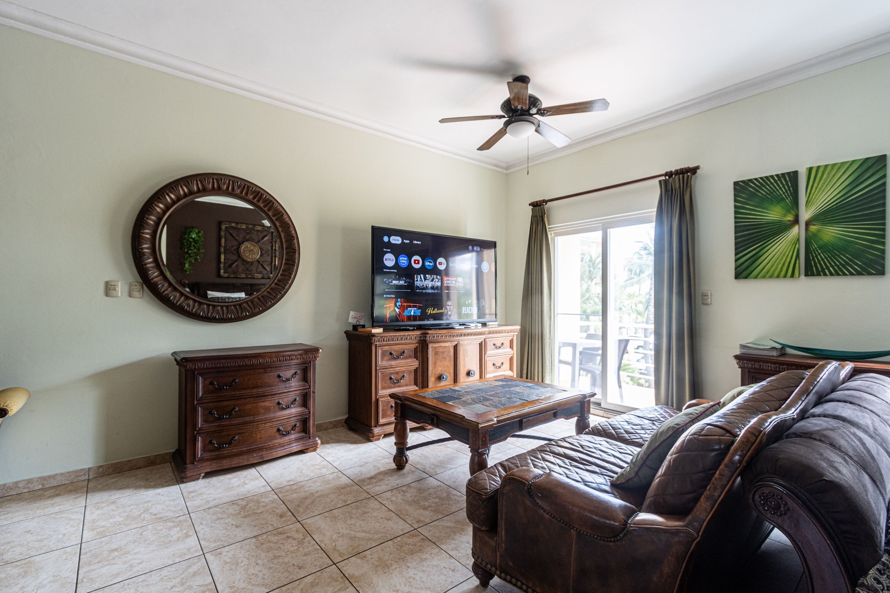 Apartment, 1 Bedroom, Balcony, Garden View | Living room