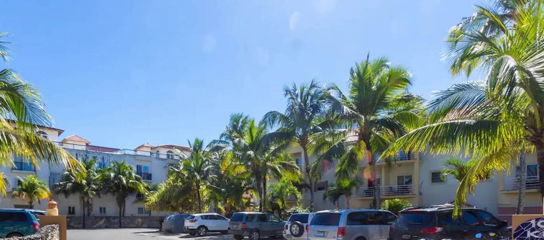 Apartamento, 1 quarto, sacada, vista para o jardim | Fachada