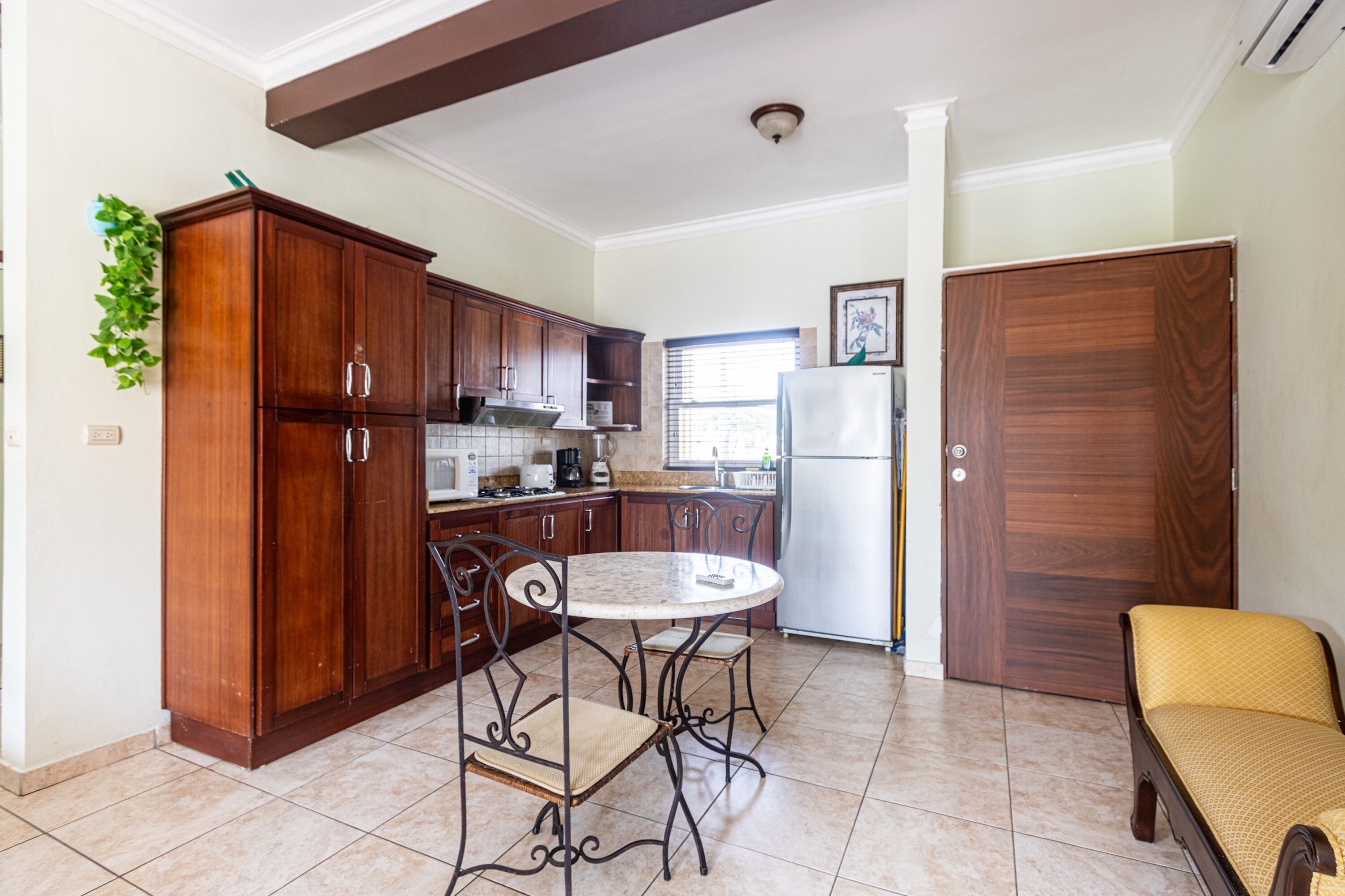 Apartamento, 1 quarto, sacada, vista para o jardim | Sala de jantar