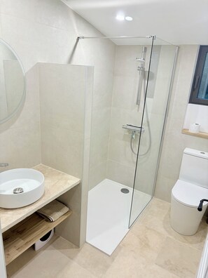 Hair dryer - Vrbo Property (Ceyreste)