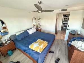 2 dormitorios, escritorio, tabla de planchar con plancha y wifi gratis